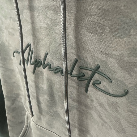 Alphalete purple tie die hoodie. - Picture 6 of 7